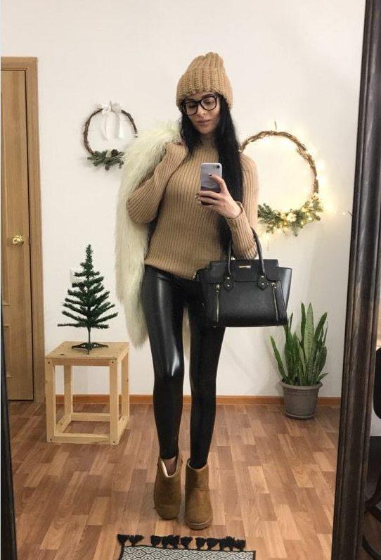Chic Leather Velvet Leggings